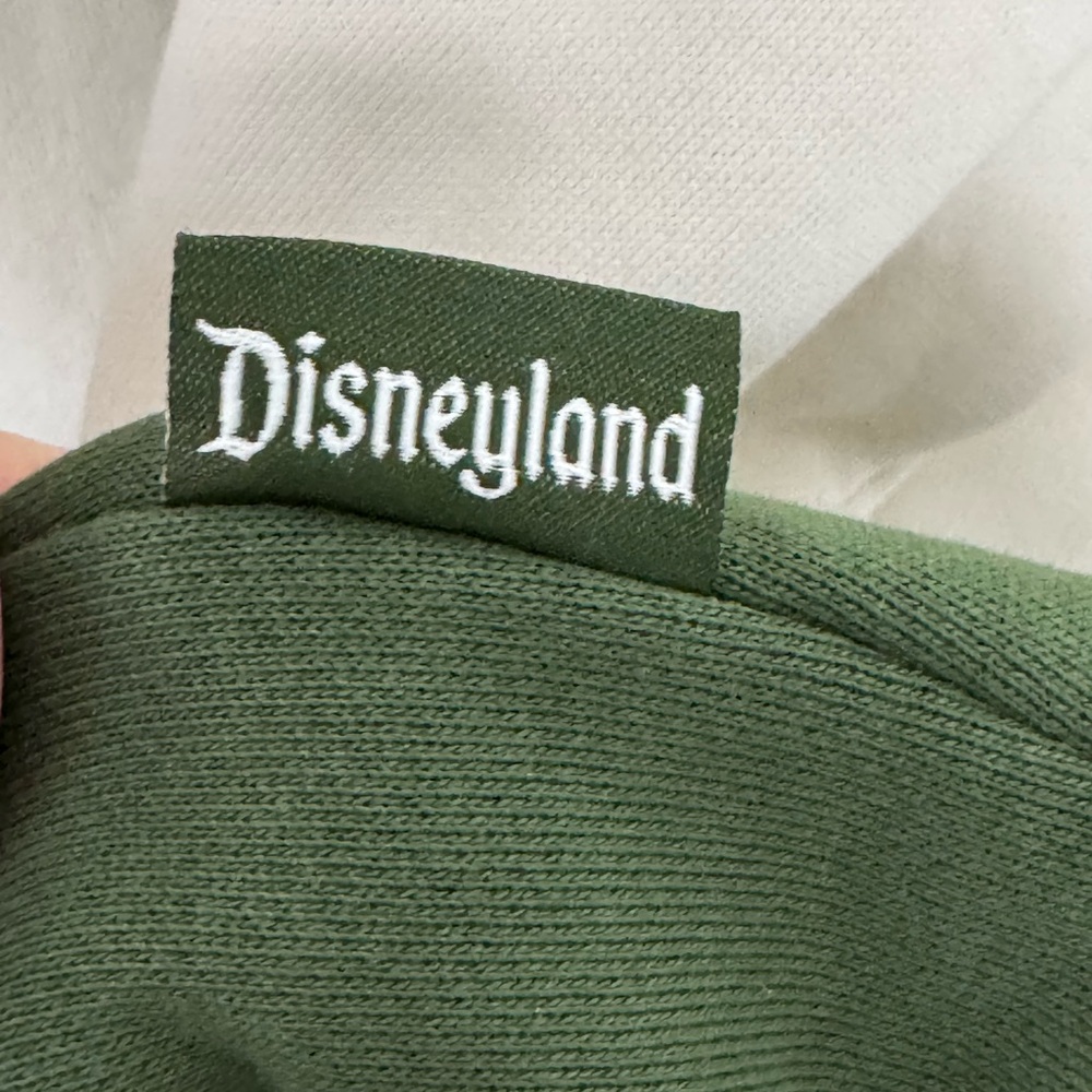 NWT Disney Disneyland Resorts Green and White Knit Sweatshirt size 2X B096 - Picture 5 of 9